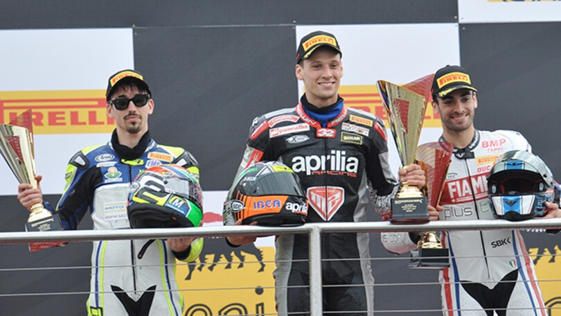 Tripletta italiana a Donington
