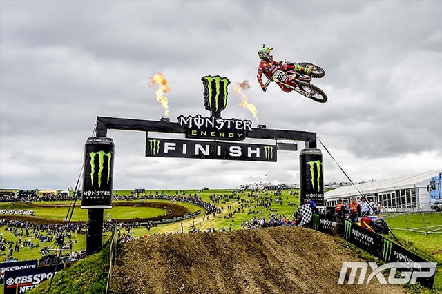 Cairoli, re d'Inghilterra!