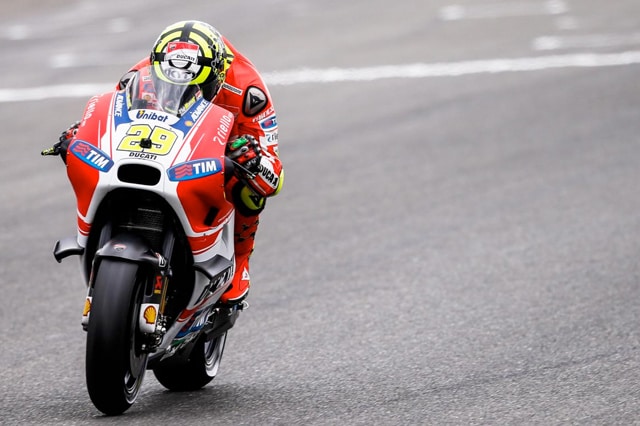 Iannone: Microfrattura alla spalla