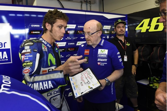 Rossi. Un podio per dire grazie ai tifosi