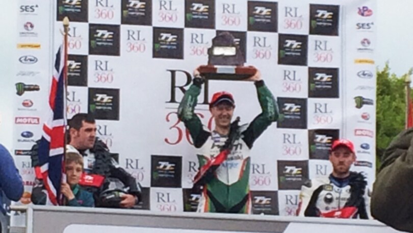 TT2015: Hiuchy al top anche nel TT Superstock