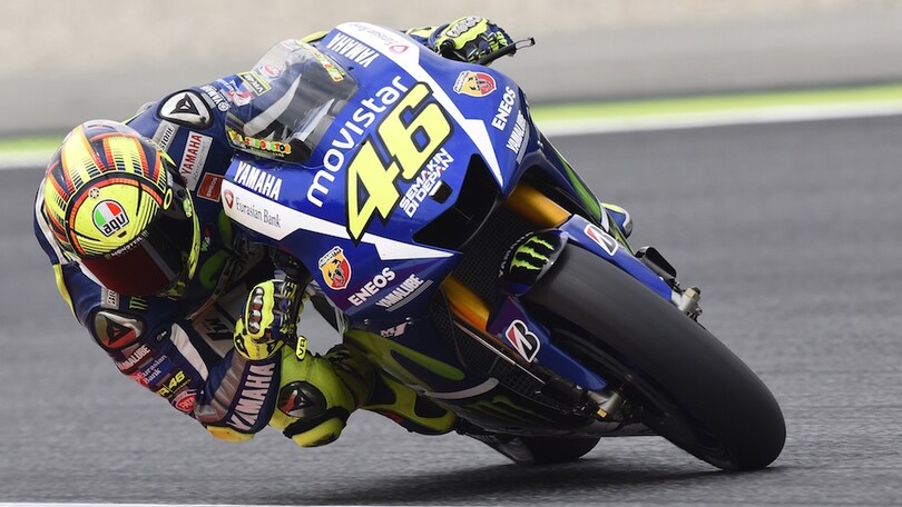 Rossi, Male la posizione bene il passo