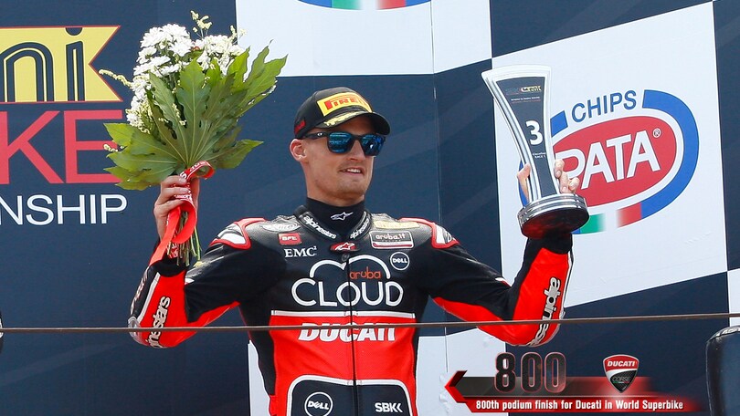 SBK, a Misano Davies centra l'800° podio Ducati