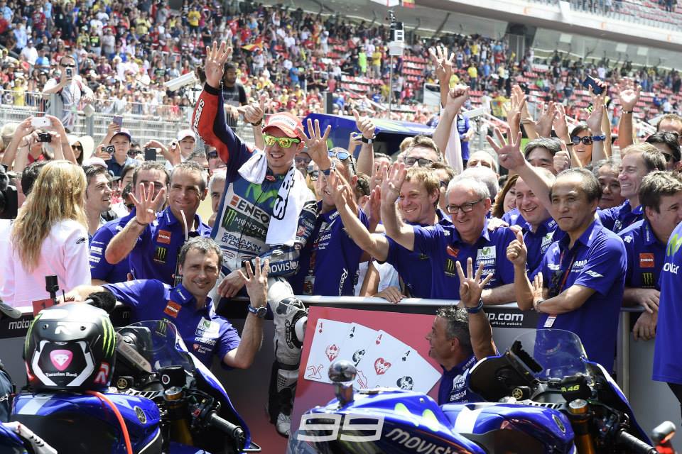 MotoGP Assen, Lorenzo pronto al sorpasso