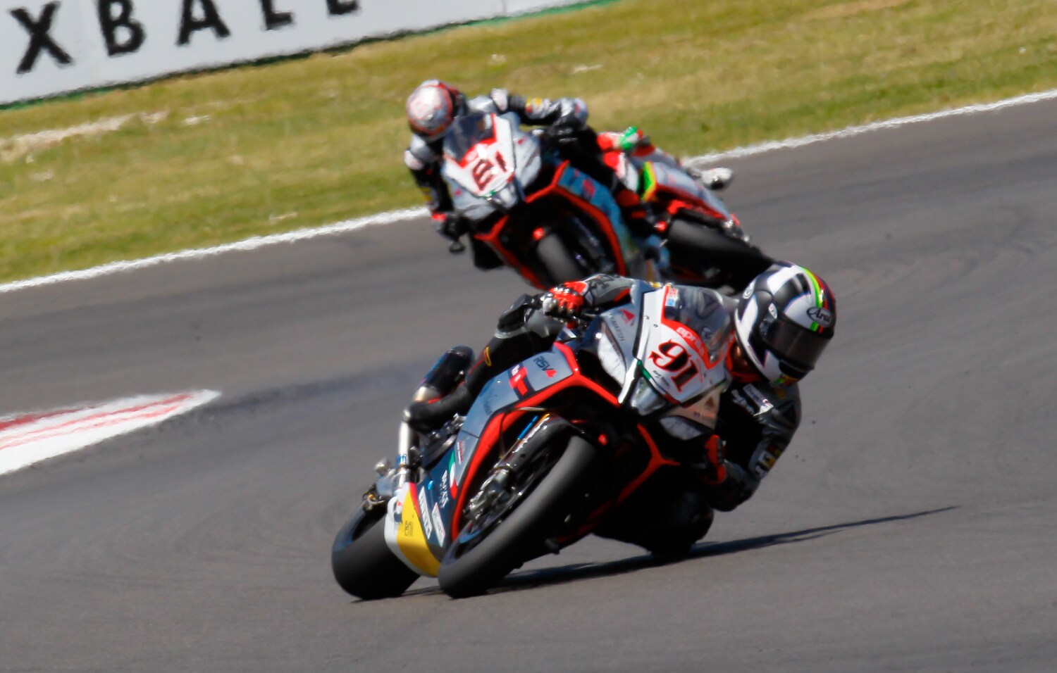 Laguna Seca: Aprilia comincia il rush finale 