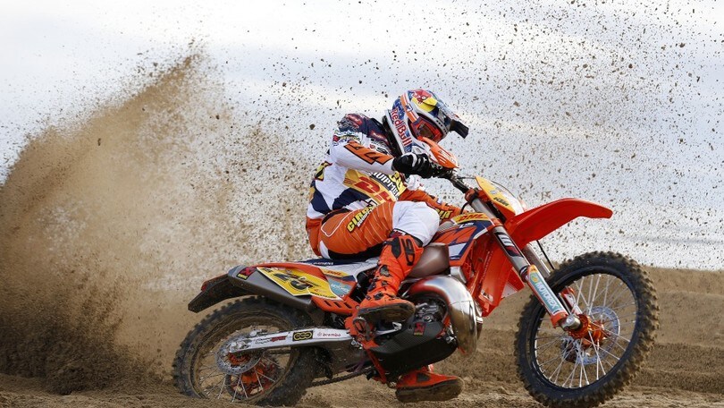 KTM rinnova con Cervantes