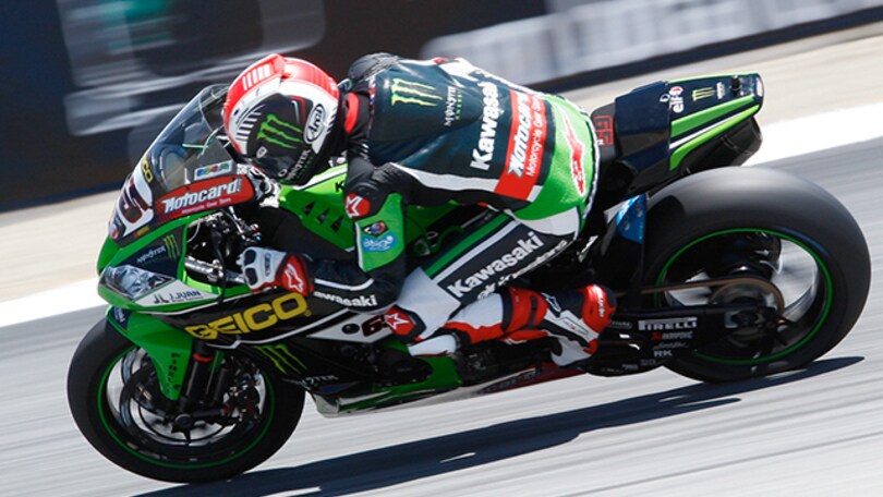 Laguna Seca: Rea scalza Sykes in FP4