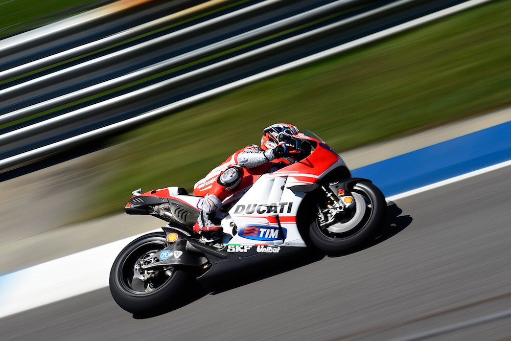 Dovizioso e Iannone vicini alla vetta