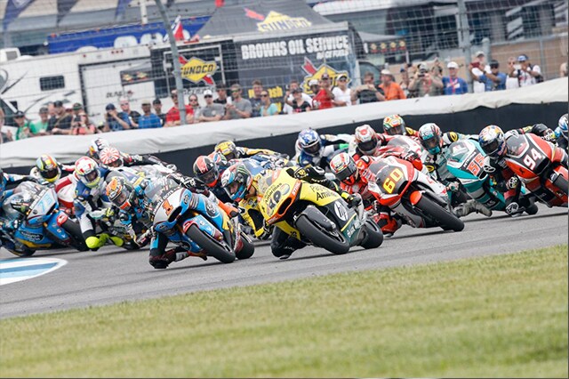 Moto2, Brno: recordman Rabat