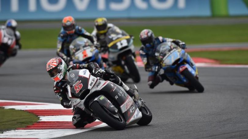 Moto2 Silverstone: Zarco domina