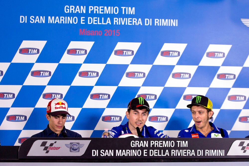 Lorenzo assolve Rossi. La Direzione Gara no