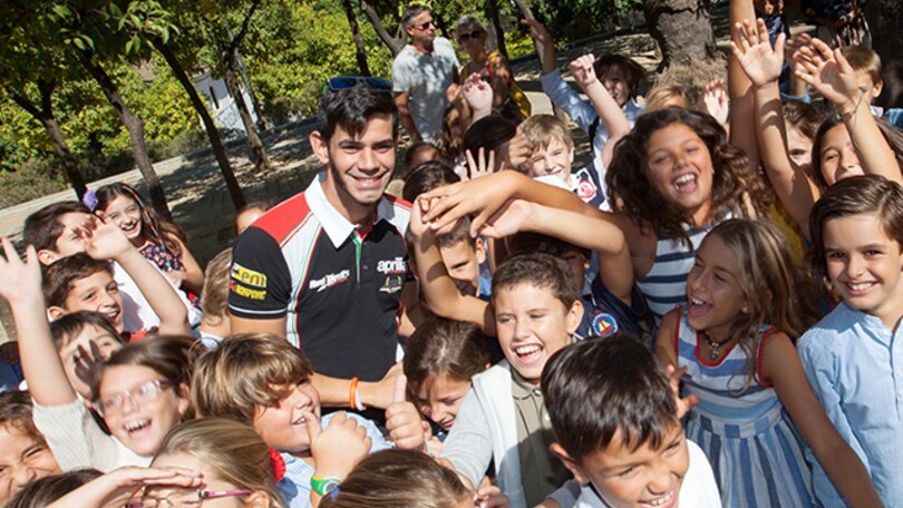 SBK, bagno di folla a Jerez