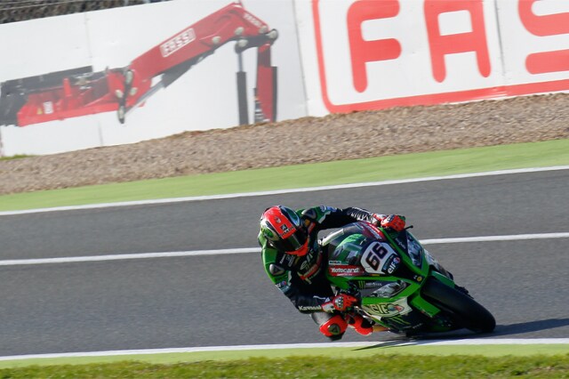 SBK, Sykes vola in FP1