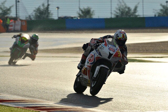STK 600 Francia: Fernandez e Bassani... un altro pianeta!