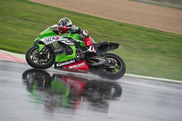 SBK Francia: in gara 1 Rea affonda Sykes