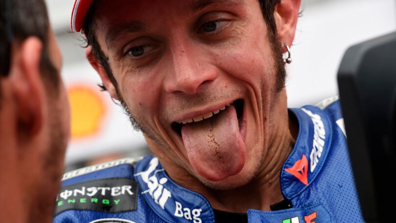 Rossi, "Marquez continua ad aiutare Lorenzo"