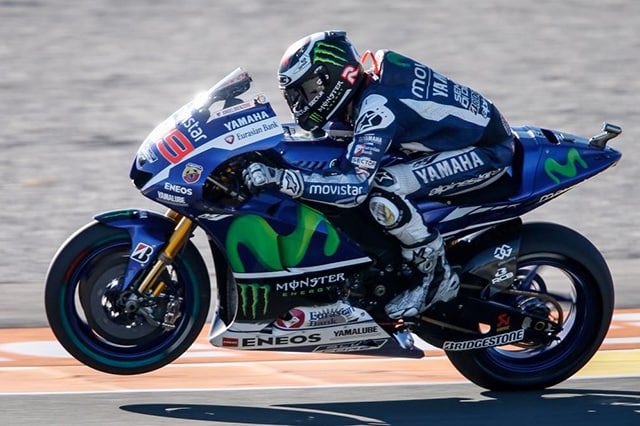 Lorenzo davanti in FP2 a Valencia