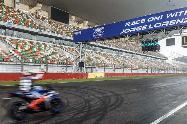 Lorenzo in pista in India