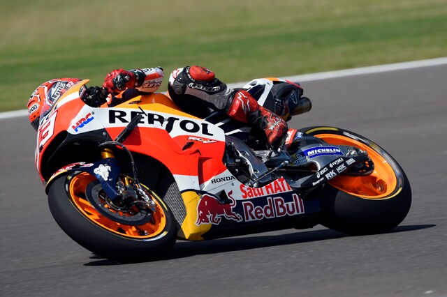 MotoGP, Q2: Marquez, pole col botto
