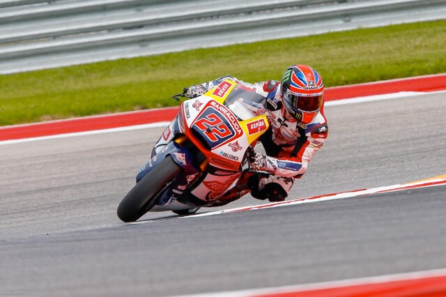 Moto2: Tutti contro Lowes a Jerez