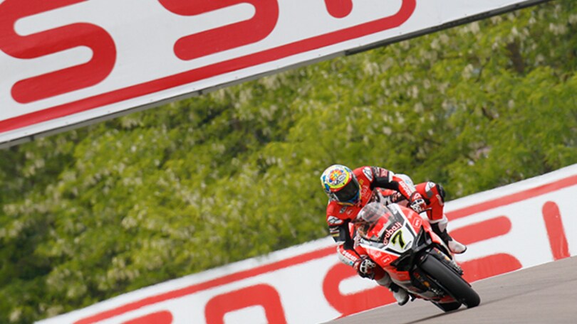 SBK Imola: Davies vola anche in FP2