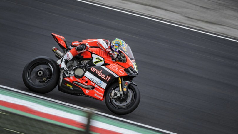 SBK Imola, gara1: Davies fa sul serio