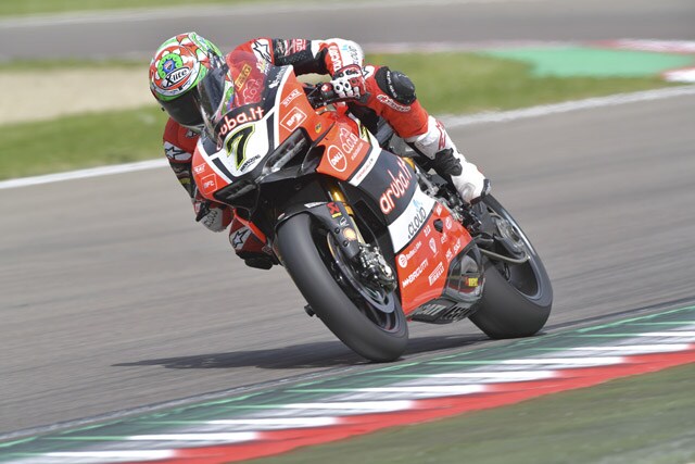 SBK Imola, gara2: Davies concede il bis