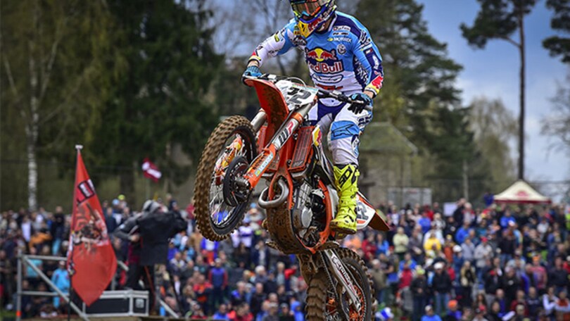 Motocross, Cairoli secondo a Kegums
