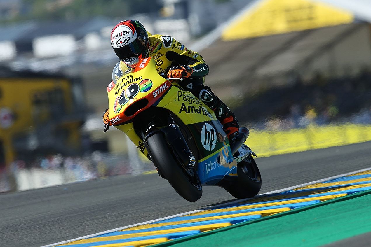 Moto 2 Le Mans, vince Rins davanti a un grande Corsi