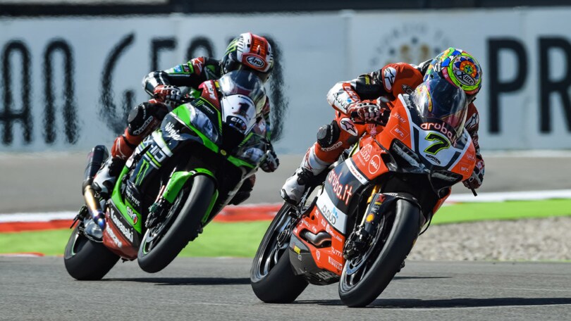 Superbike, Malesia: Davies a “caccia” di Rea
