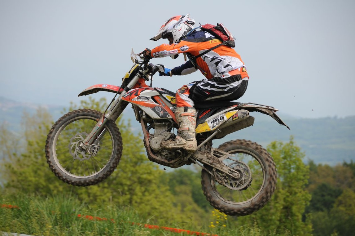 Trofeo KTM, pioggia protagonista a Pennabilli