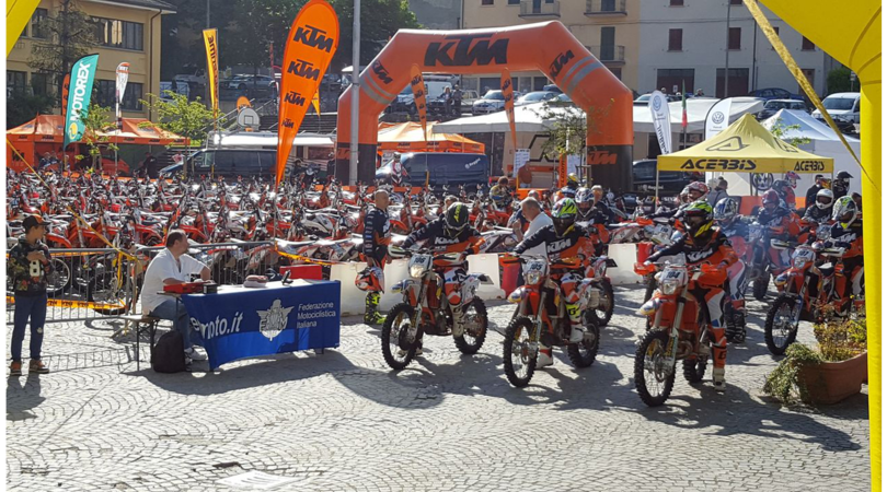 Trofeo KTM, pioggia protagonista a Pennabilli
