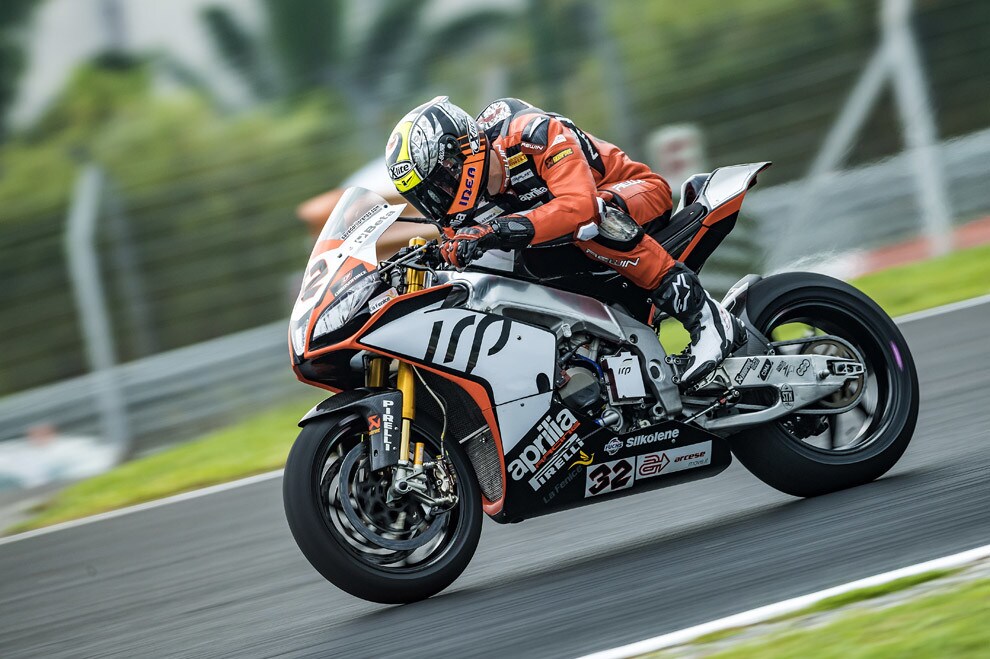 Superbike, Sepang: Savadori leader nel primo giorno di prove libere