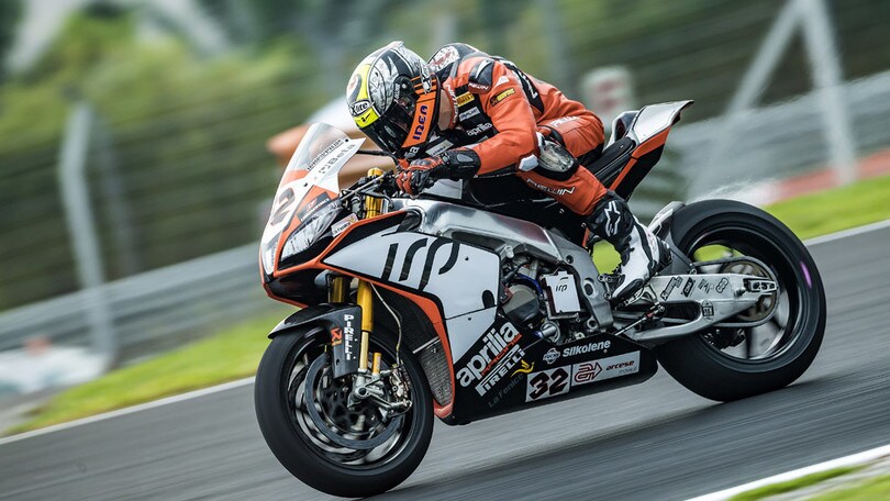 Superbike, Sepang: Savadori leader nel primo giorno di prove libere