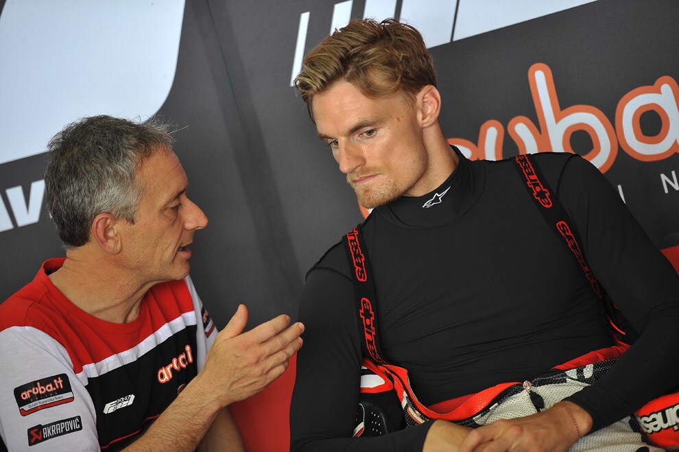 Davies: “Difficoltà in curva”