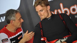 Davies: “Difficoltà in curva”
