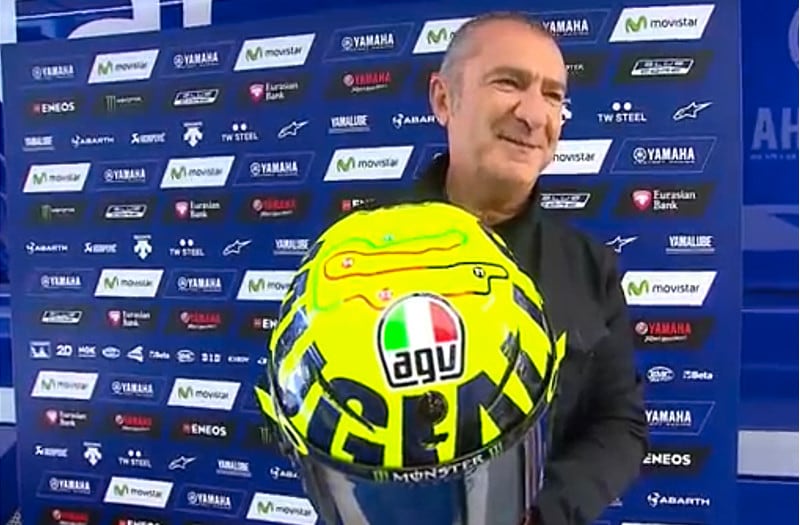 Rossi e il casco 'Mugiallo'