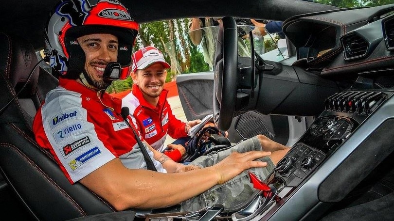 Stoner e Dovizioso a Imola sulle Lambo Huracan