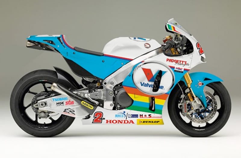 Anstey con una Honda MotoGP al Tourist Trophy