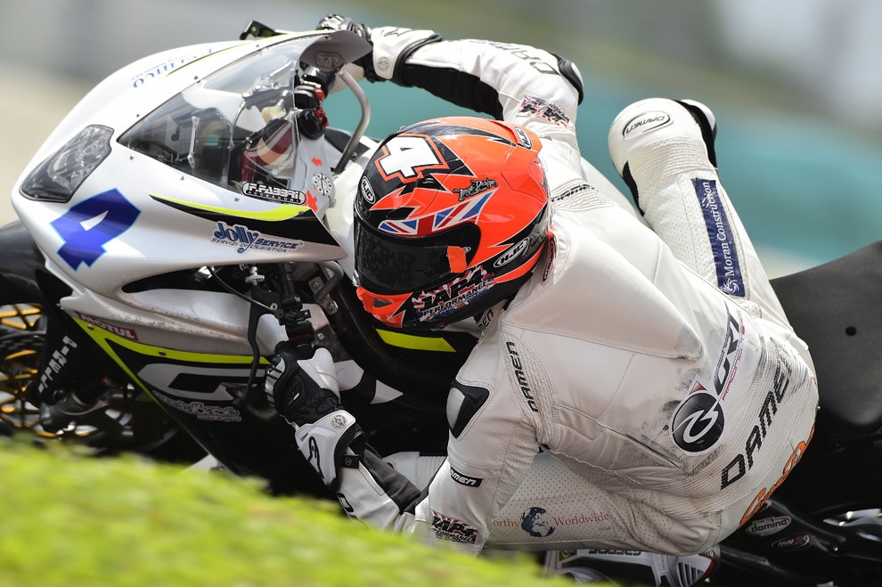 SS Donington, libere2: Rea “padrone” in casa