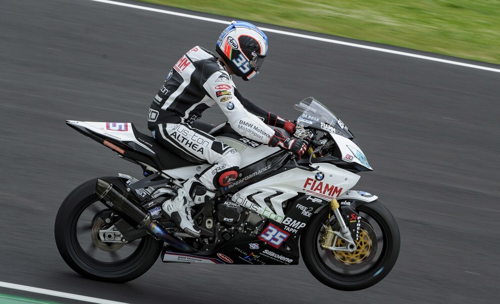 STK Donington, libere2: De Rosa guida gli azzurri