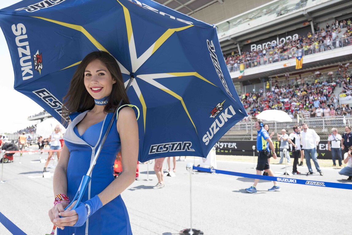 Sexy MotoGP: le ragazze più belle del paddock di Barcellona