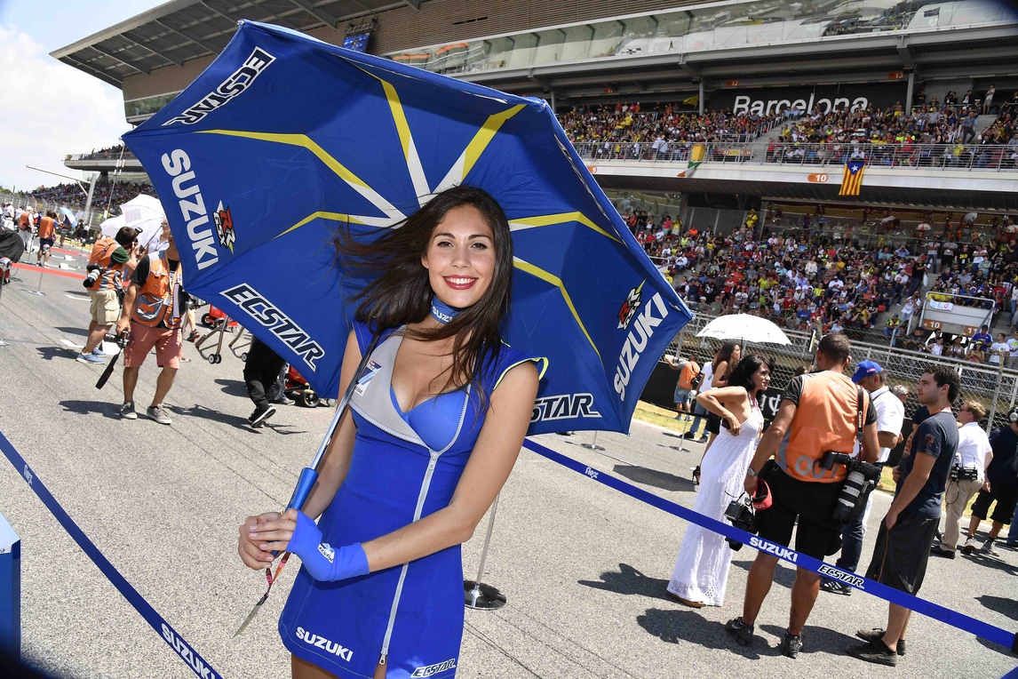 Sexy MotoGP: le ragazze più belle del paddock di Barcellona