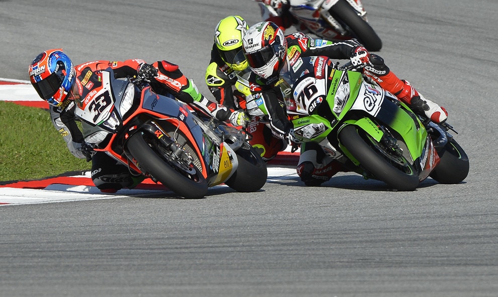 Melandri, il ritorno in Superbike sembra una telenovela. E Puccetti con la Kawa…