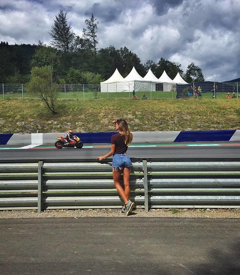 MotoGP Austria, Belen, il talismano di Iannone