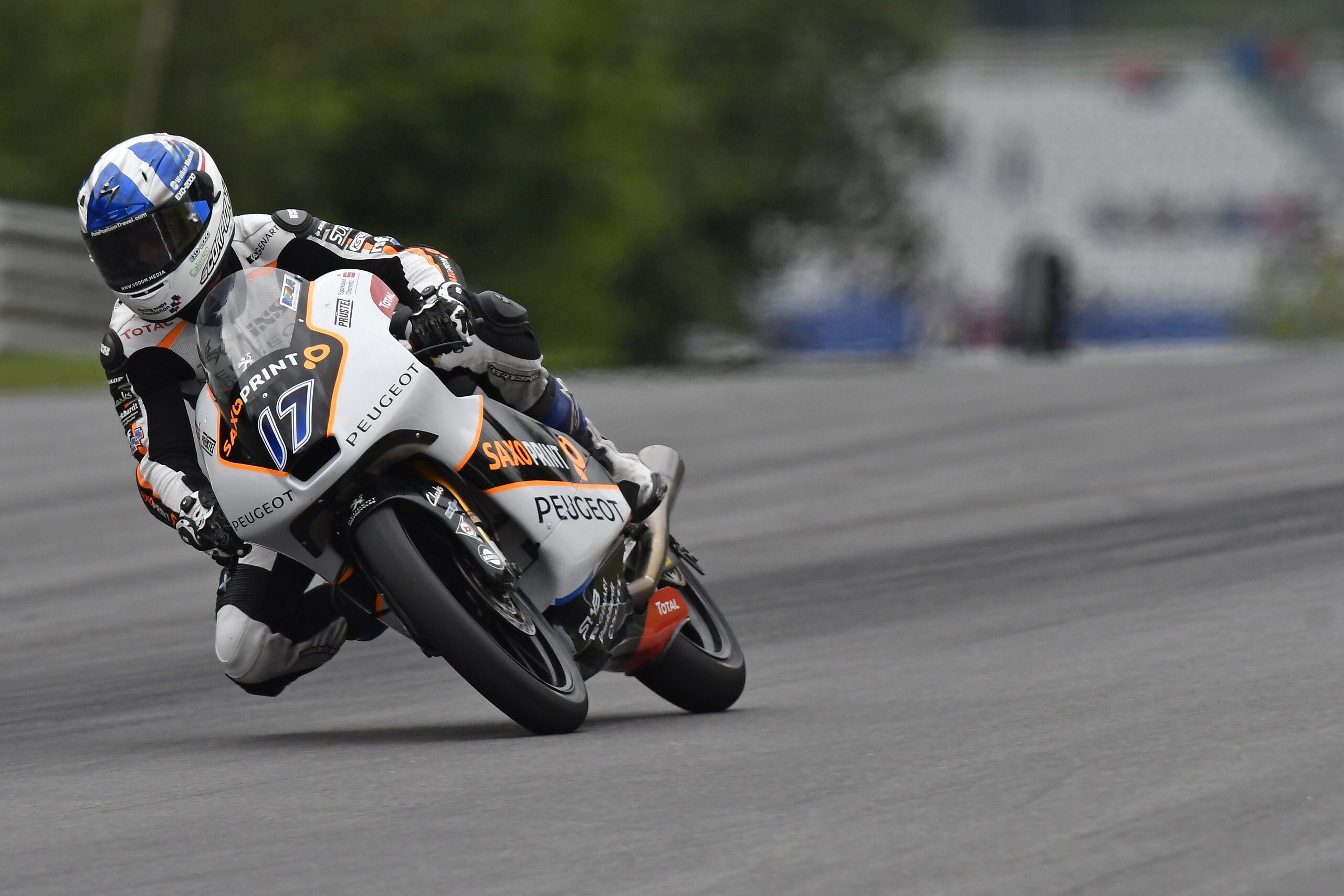 Moto3 Brno: gloria per Peugeot e McPhee