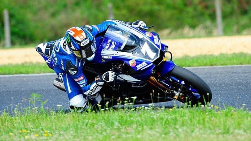 8h Oschersleben: caduta in prova e ritiro per Bradley Smith