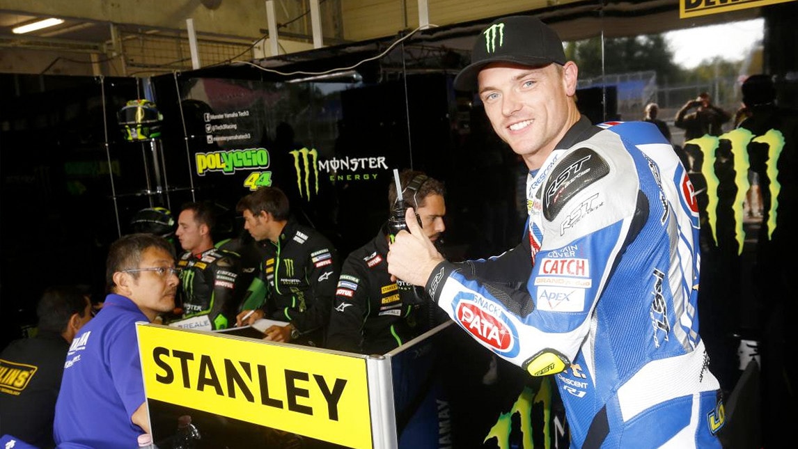 MotoGP: Smith non corre, arriva Lowes