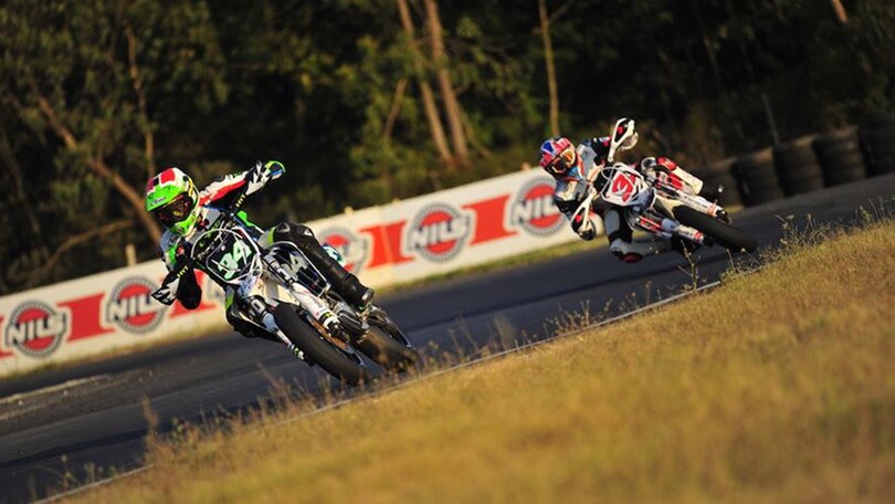 Supermoto: scintille fra Giugliano e Biaggi a Latina