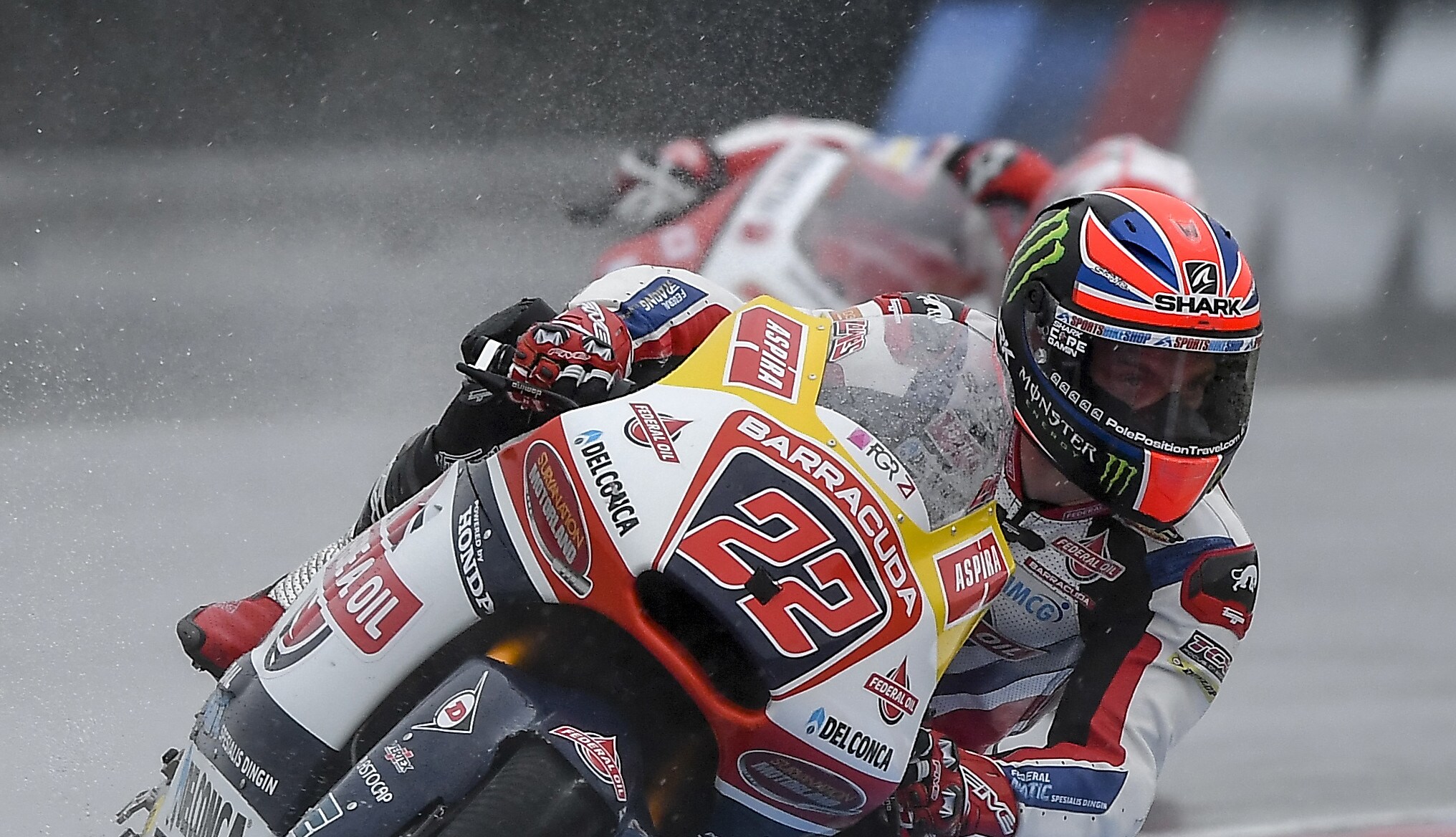 Moto2 Silverstone, libere1: Lowes, poi la pioggia
